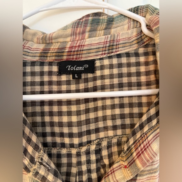 Button down top - Picture 2 of 2